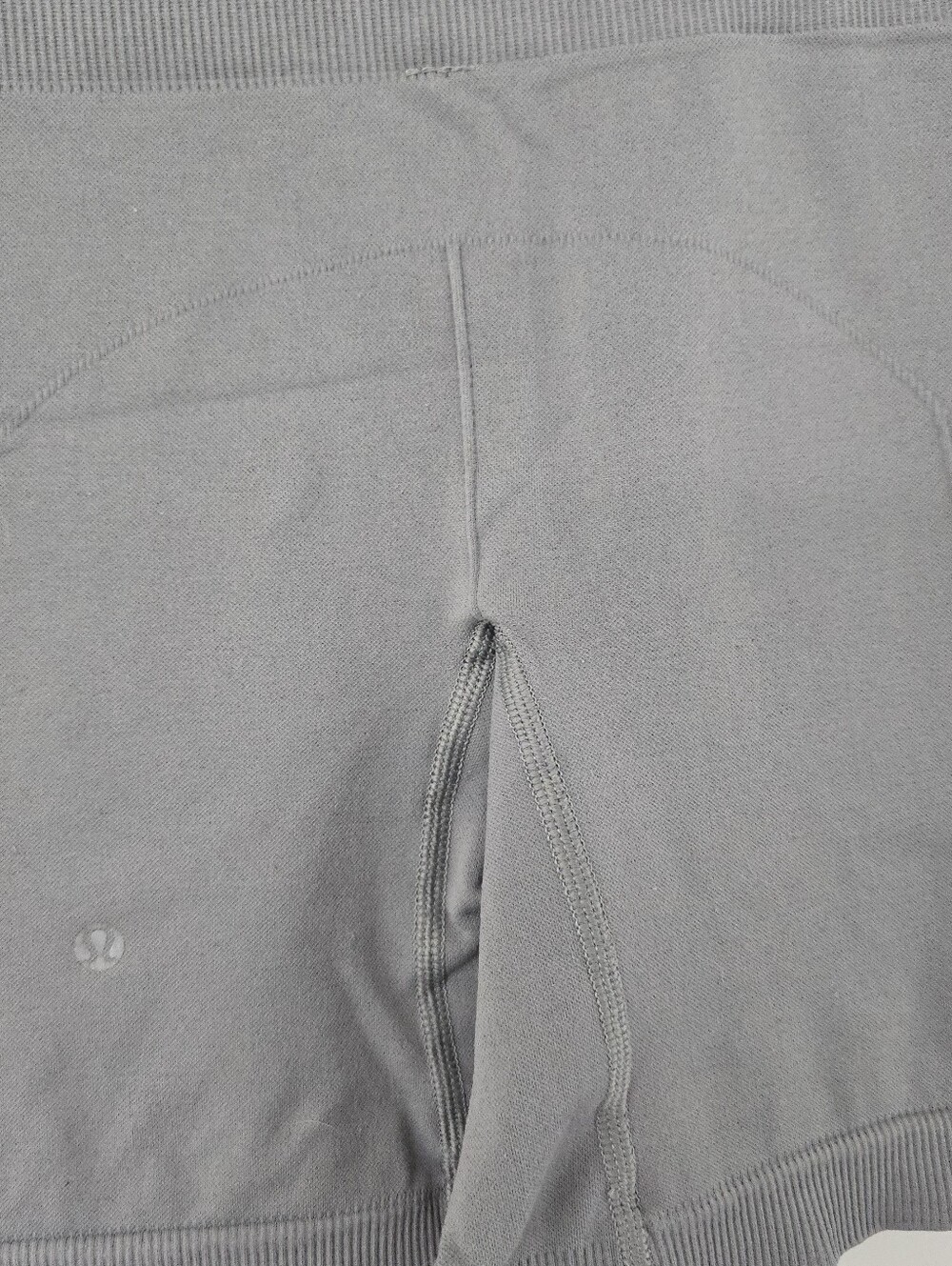 LULULEMON high-waist Gray Shorts Cycling Yoga Gym Running Size Small *read - Picture 4 of 7